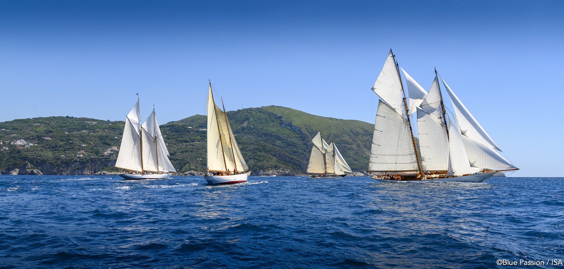 sunshine classic sailing yacht