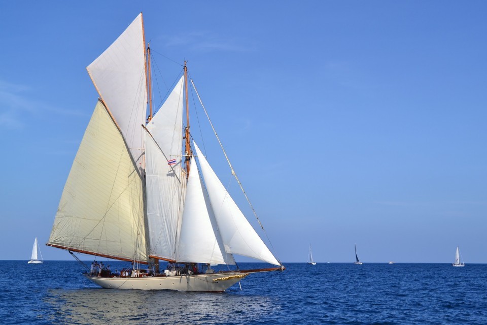 classic yacht regatta cannes